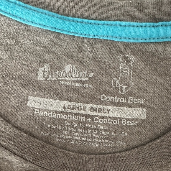 Spectacular Threadless Pandamonium + Control Bear tee. Ladies size Large 🐼🤍🖤 🚁 - Picture 4 of 4